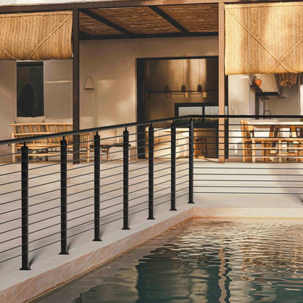 VEVOR 4 stuks kabelrailpalen 107x2,54x5cm palen met horizontale gaten