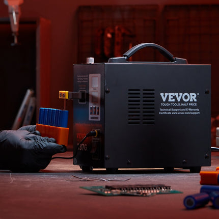 VEVOR draadloze puntlasser, 737G pulspuntlasser, draagbaar, krachtig draadloos lasapparaat Soldeerstation met 2 lasmodi en LED-verlichting voor 0,12 mm puur nikkel, 18650 14500 batterij