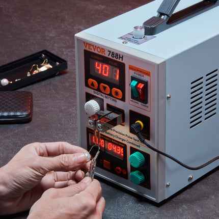 VEVOR draadloze puntlasmachine, 788H pulspuntlasmachine en batterijlader, draagbare krachtige draadloze lasmachine met 2 lasmodi en LED-verlichting voor 0,15 mm puur nikkel, 18650 14500 batterij