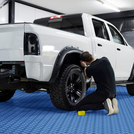 VEVOR garagevloerbeslag 305 x 305 x 13,4 mm set van 25 industriële vloer antislip dubbelzijdige structuur garagevloer voor garages kelders reparatiewerkplaatsen blauw