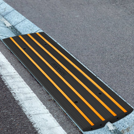 VEVOR Rubberen Oprit, 3 Pakketten 1 Kanaal Drempelhelling Stoeprand, 10000 kg Capaciteit Rolstoelovergangshelling, 6,5 cm Stijging Rubberen Stoepranden voor Oprit Laadperron Garage Stoep Auto Scooter