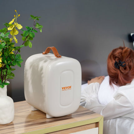 VEVOR 4 L / 6 blikjes minikoelkast, 2 in 1 kleine koelkast Koel- en verwarmingsfunctie, slot Compacte drankkoelkast 9V DC / 220V AC voor kantoor en slaapzaal Drankcosmetisch wit