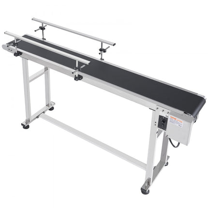 VEVOR transportband 1498,6 x 198,1 mm transporttafel Robuuste roestvrijstalen gemotoriseerde transportband voor inkjetcoderingstoepassingen Aangedreven PVC-band Verstelbare snelheid (dubbele leuning)