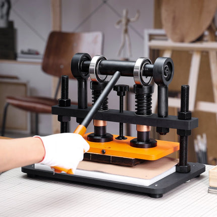 VEVOR leerponsmachine Handmatige leersnijmachine 26 x 15 cm, leer embossingmachine 1,5 t Zware leerponsmachine Geschikt voor leer, PVC/EVA-schuim, niet-klevende materialen