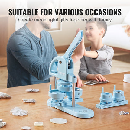 VEVOR Buttonmaker Button Maker Machine, 25/32/58mm 3 in 1 Pinmaker, 300 stuks Button Onderdelen, Buttonmaker Machine met Panda Magic Book, Bow Handle Punch Set voor doe-het-zelf cadeaus voor kinderen